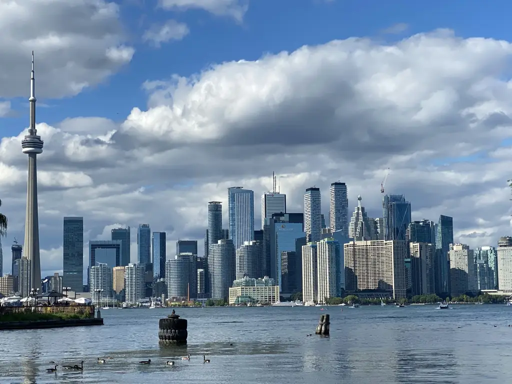 極致翡翠之旅:探索加拿大溫哥華的迷人魅力